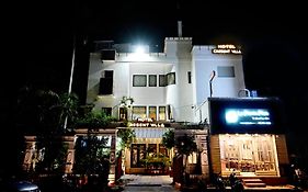 Hotel Cresent - Near Assi Ghat